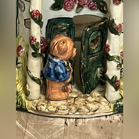 Vintage teddy bear cottage candle house - Picture 2 of 9